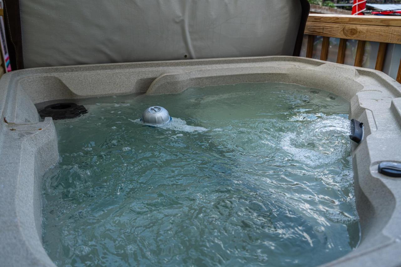 Canary Lake Cottage W/Hot Tub At Sam'S Pizza Hot Springs Ngoại thất bức ảnh